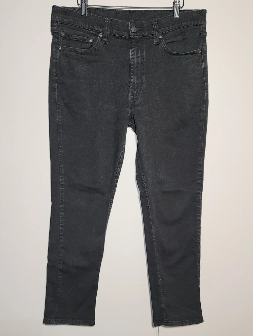 Levi's Black Slim Fit Men's Jeans